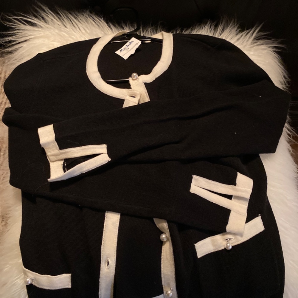 Blazer - Picture 2 of 2